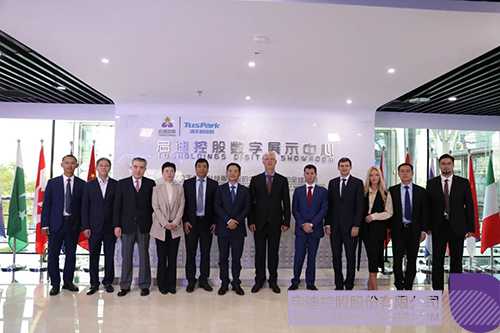 1704508585180163.jpg 5c.jpg